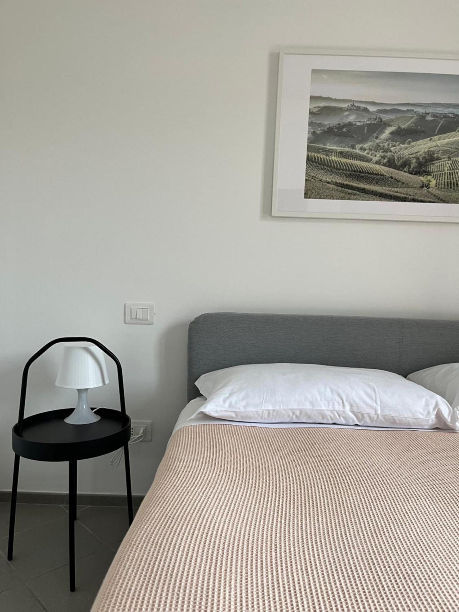 San Martino Holiday Apartments Ницца-Монферрато Экстерьер фото